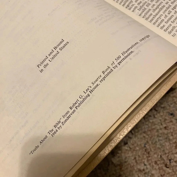 Vintage Holy Bible Analytical Edition Crusade Publisher inc 1970 Thick Book 598P - Picture 4 of 7